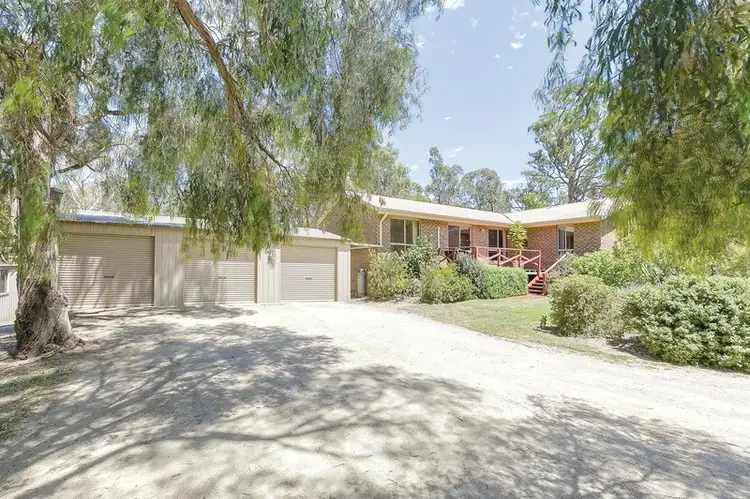49 James Court, Smythes Creek VIC 3351