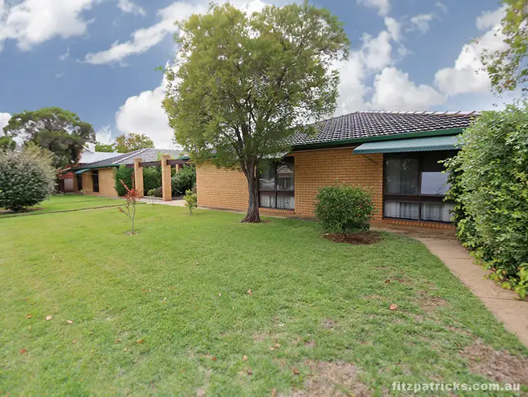 Main view of Homely unit listing, 1/37 Best Street, Wagga Wagga NSW 2650