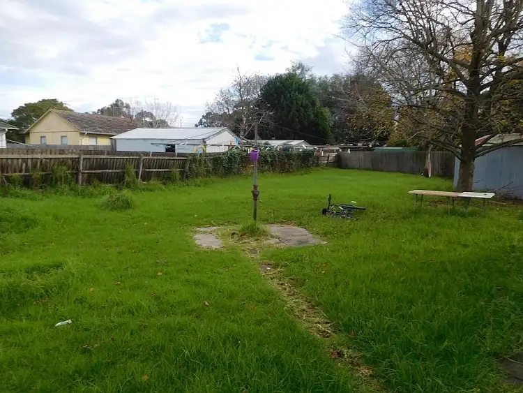 Second view of Homely house listing, 6 Maple Court, Doveton VIC 3177