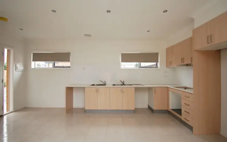 Third view of Homely unit listing, 4/27 Gosford Crescent, Broadmeadows VIC 3047