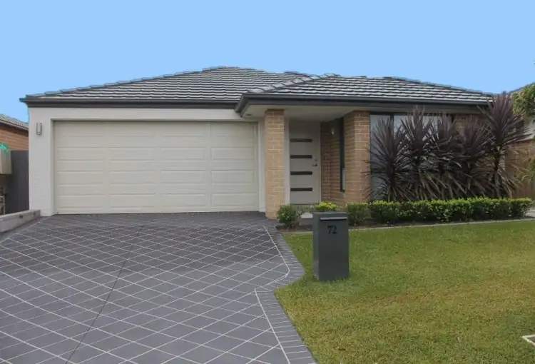 72 Belmont Avenue, Spring Farm NSW 2570