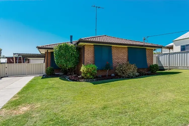 15 Little Park Street, Greta NSW 2334