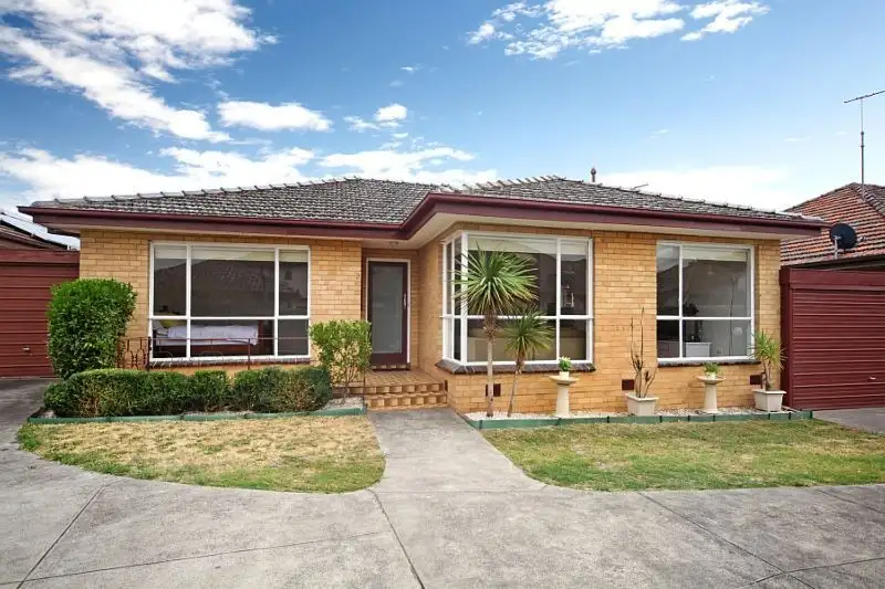 Main view of Homely unit listing, 2/10 Wattle Avenue, Glen Huntly VIC 3163