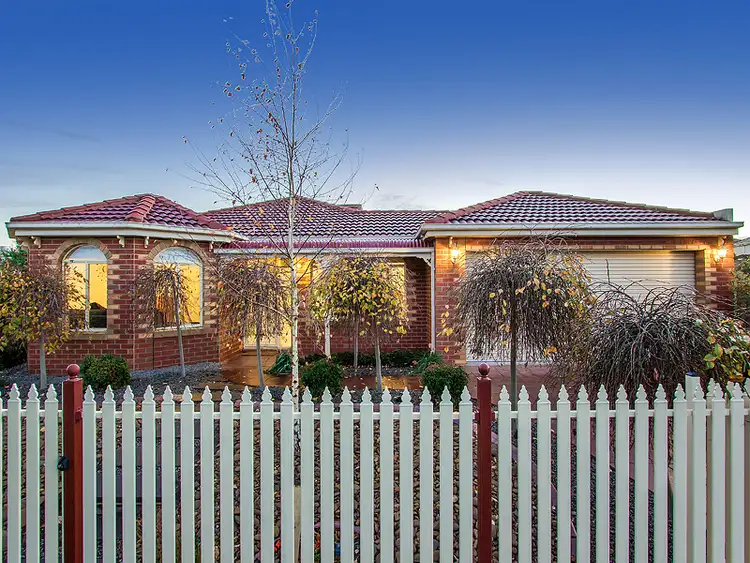 31 Tudor Rose Crescent, Sydenham VIC 3037