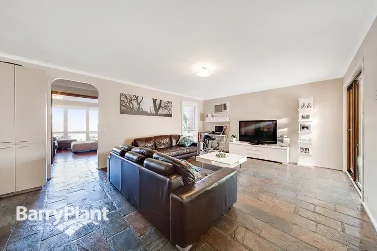 Seventh view of Homely house listing, 10 Yew Court, Cranbourne North VIC 3977