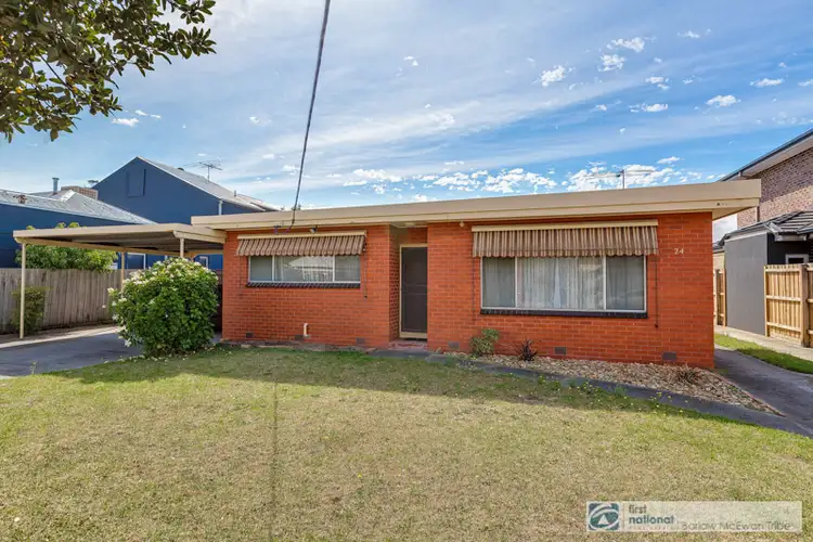 1/24 Davies Street, Altona VIC 3018