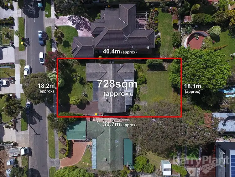 Second view of Homely house listing, 28 Lemana Crescent, Mount Waverley VIC 3149