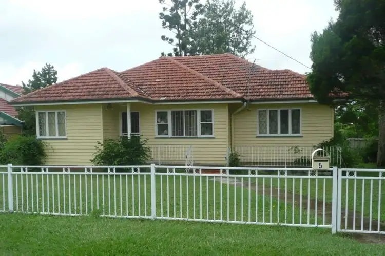 5 Hassall Street