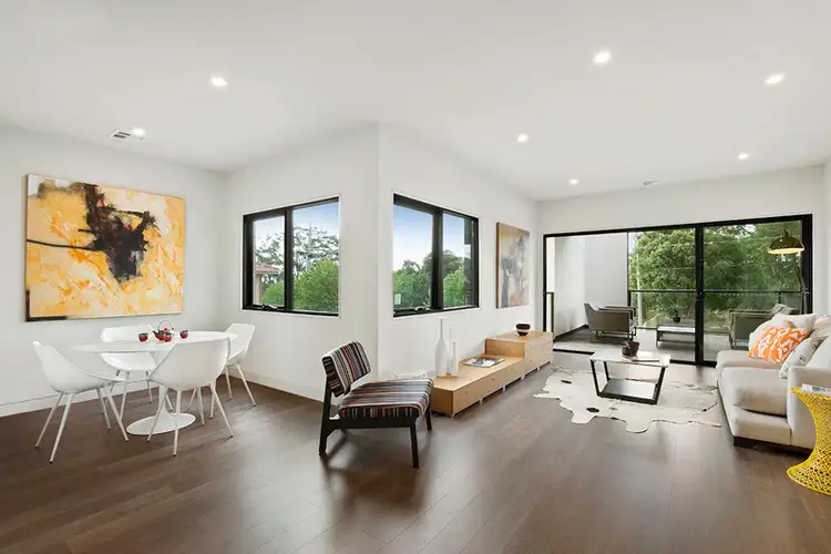 6/8 George Street, Doncaster East VIC 3109