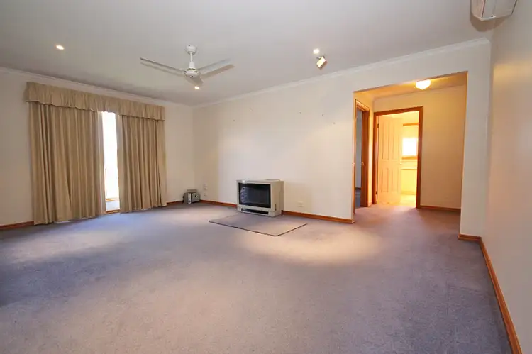 Second view of Homely house listing, 4 Mountview Drive, Sebastopol VIC 3356