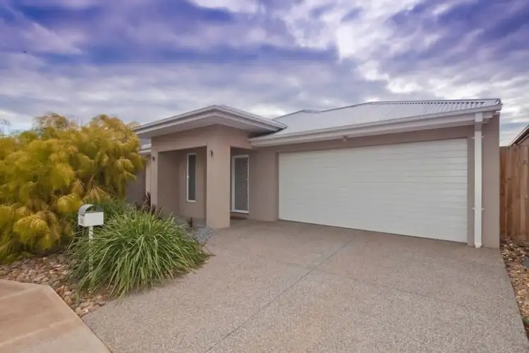 16 Focal Road, Werribee VIC 3030