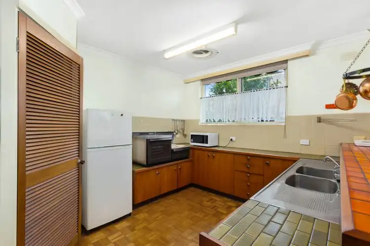 Fourth view of Homely house listing, 7 Adley Court, Vermont South VIC 3133