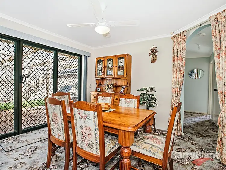 Sixth view of Homely house listing, 2 Cottrell Street, Werribee VIC 3030