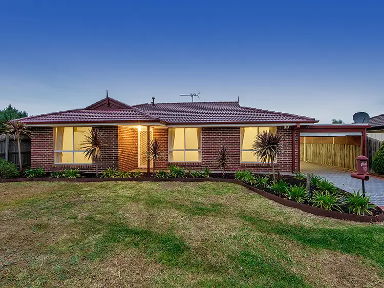 13 Ryland Circuit, Delahey VIC 3037
