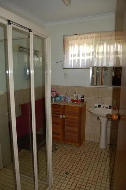 Sixth view of Homely unit listing, 1/33 Hare Street, Echuca VIC 3564