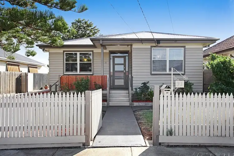 31 Chatsworth Avenue, Ardeer VIC 3022