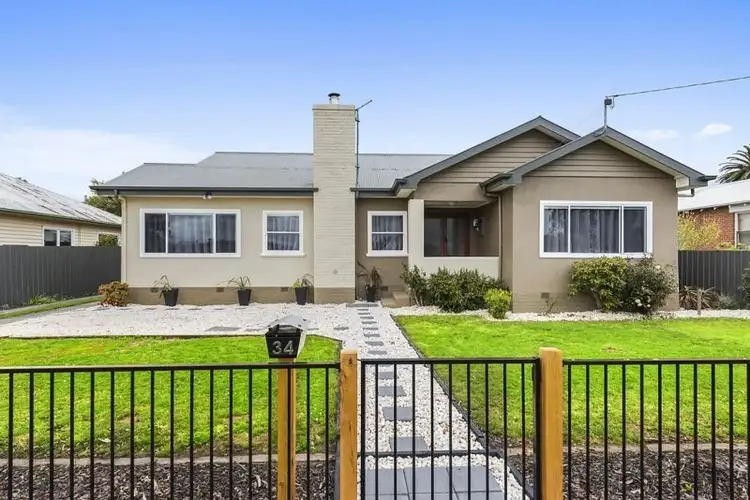 34 Moore Street, Colac VIC 3250