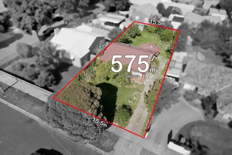 34 Law Street, Heidelberg Heights VIC 3081