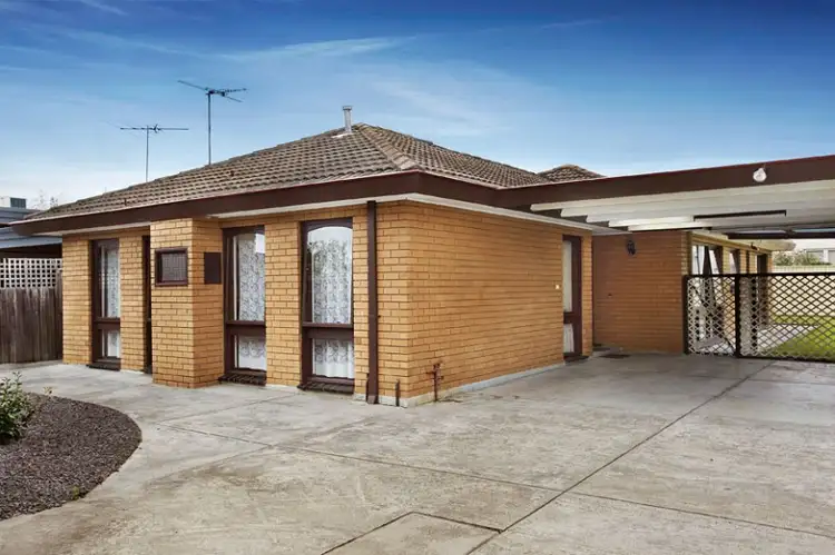 Main view of Homely villa listing, 2/35 Snowdon Avenue, Caulfield VIC 3162