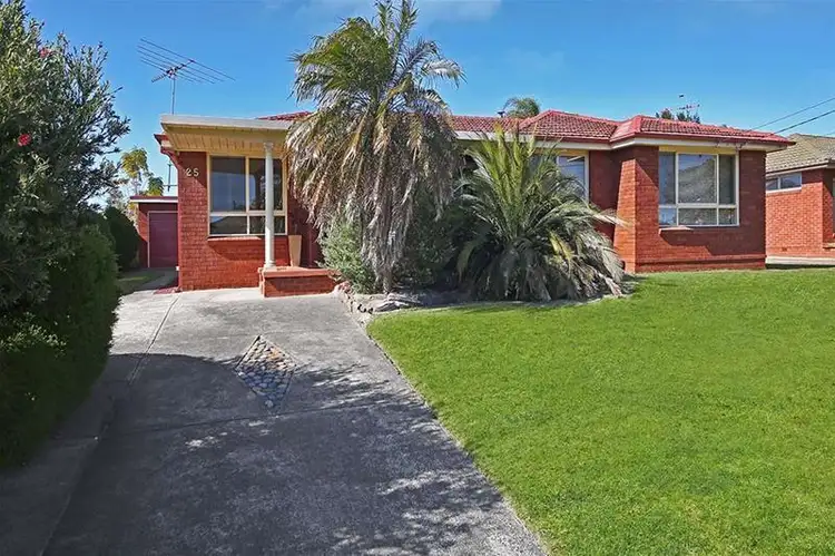 25 Apex Avenue, Picnic Point NSW 2213