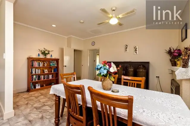 Fifth view of Homely house listing, 383 Wantigong Street, North Albury NSW 2640