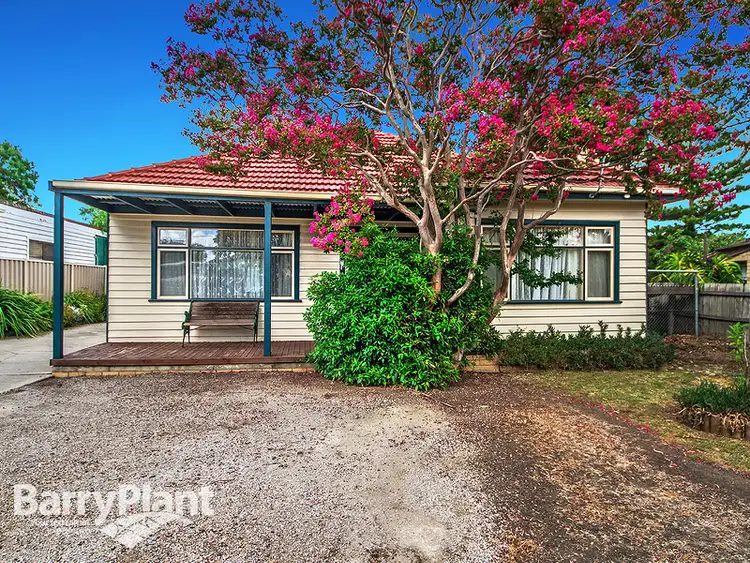 Second view of Homely house listing, 6 Millawa Avenue, St Albans VIC 3021
