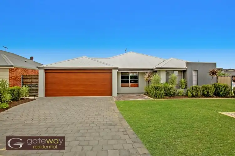 7 Versailles Parkway, Aubin Grove WA 6164