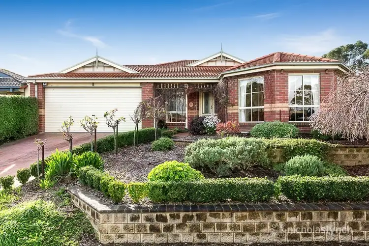 17 Caversham Drive, Mornington VIC 3931