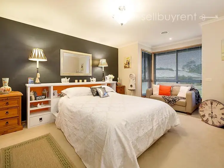 Seventh view of Homely house listing, 6 SHARP COURT, Wodonga VIC 3690