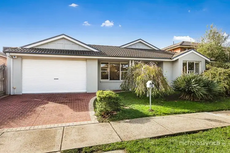 18 Samantha Drive, Mornington VIC 3931