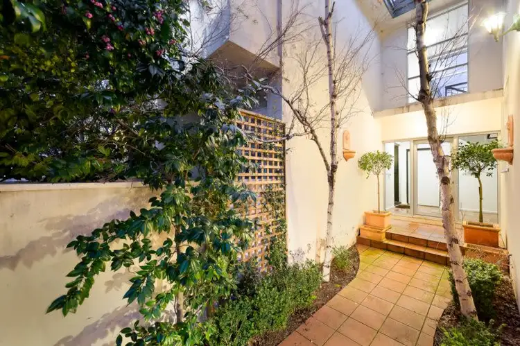 2/64 Cawkwell Street, Malvern VIC 3144