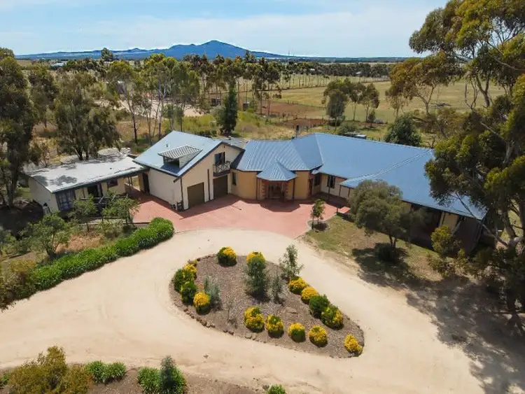 540-560 Windermere Road, Lara VIC 3212