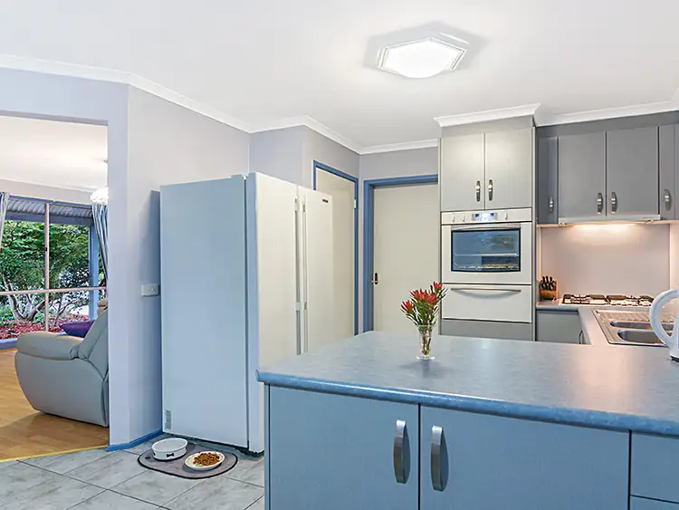 Fourth view of Homely house listing, 4 Carmarthen Close, Werribee VIC 3030