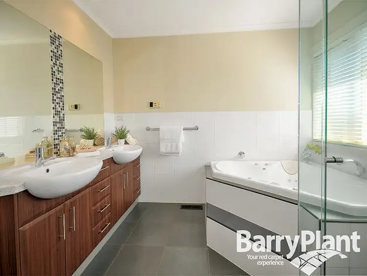 Sixth view of Homely house listing, 1 Heany Street, Mount Waverley VIC 3149