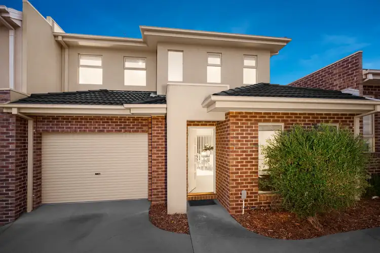 2/94 Purinuan Road, Reservoir VIC 3073