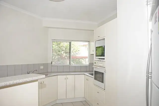 Fifth view of Homely unit listing, 4/38 Moore Street, Trinity Beach QLD 4879