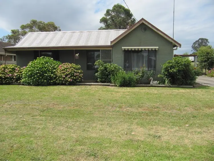 Second view of Homely house listing, 25 Dixon Street, Stratford VIC 3862