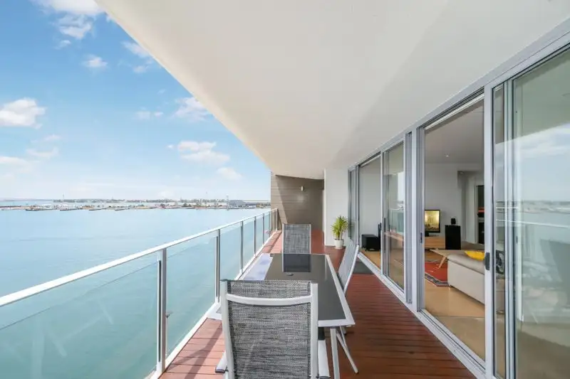 Main view of Homely unit listing, 402/5 Honeysuckle Drive, Newcastle NSW 2300