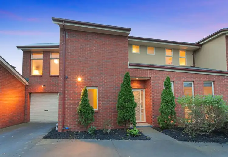 2/13 Greene Street, South Kingsville VIC 3015