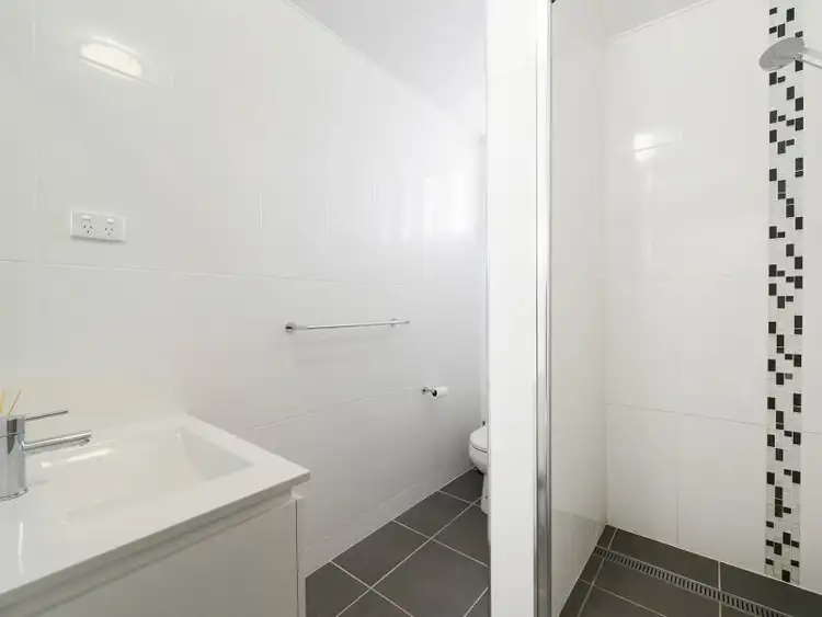 Fifth view of Homely unit listing, 6/43 Lade Street, Coorparoo QLD 4151