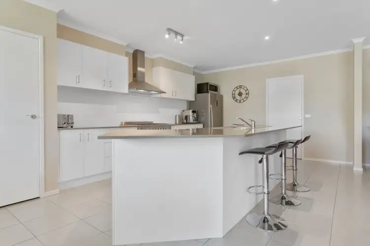 Fifth view of Homely house listing, 6 Torres Parade, Sandhurst VIC 3977