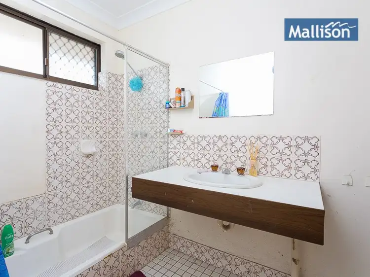 Fifth view of Homely house listing, 8 Levine Court, Thornlie WA 6108
