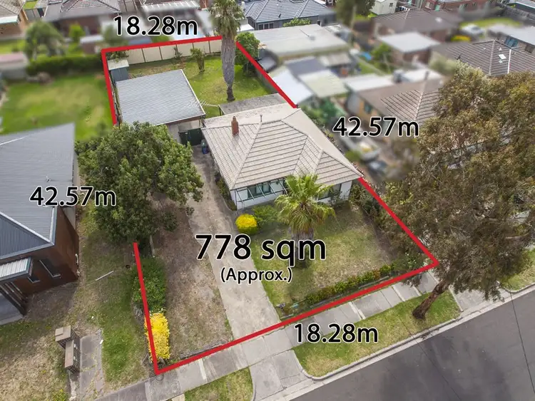 30 Waratah Ave, Tullamarine VIC 3043