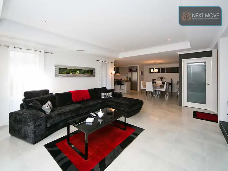 Third view of Homely house listing, 2a Lynn St, Hilton WA 6163