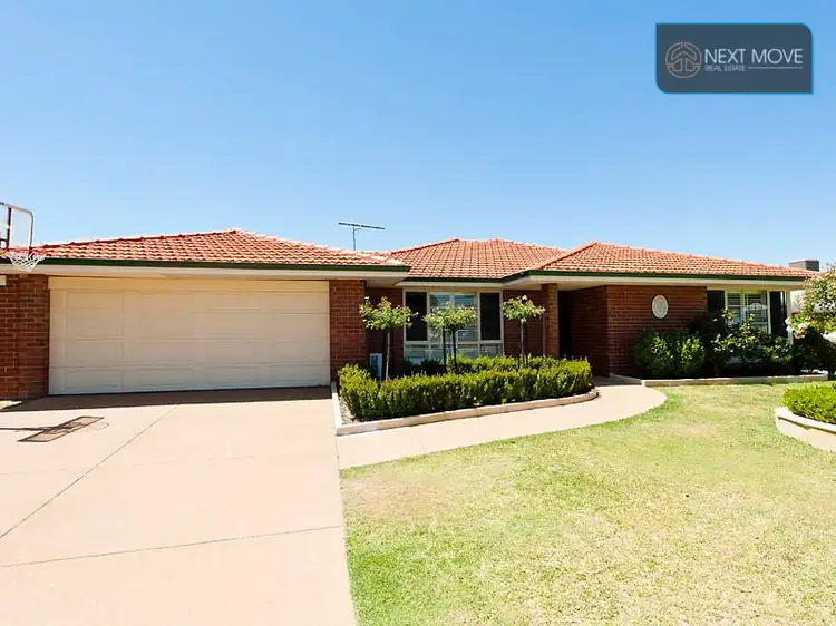 8 Barra Close, Leeming WA 6149