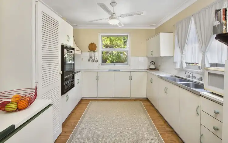 18 Gilmore Avenue, Collaroy Plateau NSW 2097