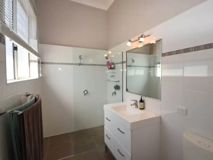 Seventh view of Homely house listing, 102 Rowan Street, Wangaratta VIC 3677