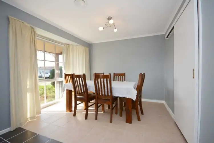 Sixth view of Homely house listing, 2 Hartland Court, Craigieburn VIC 3064