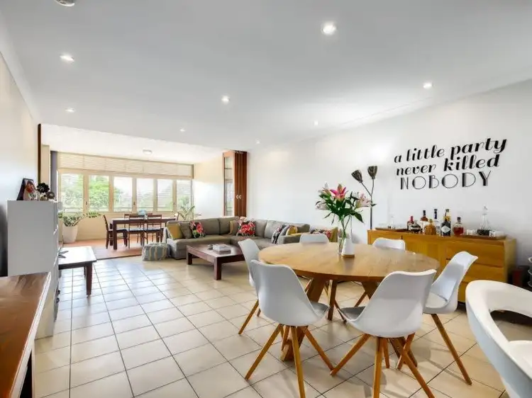 4/98 Cunningham Street, Taringa QLD 4068