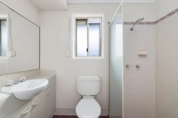 Sixth view of Homely house listing, 2 Protea Court, Yamanto QLD 4305